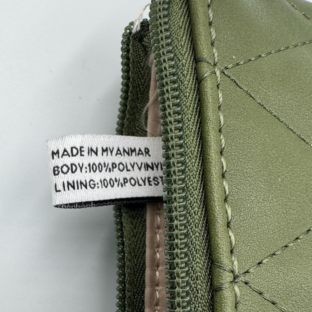 Green Quilted Nine West Wristlet Wallet Pouch - Picture 9 of 9